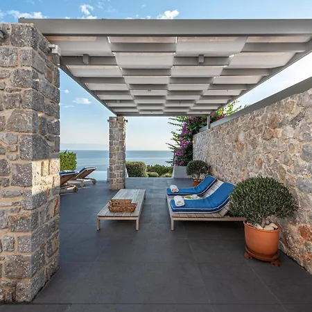 Soligia Helios Pefkali