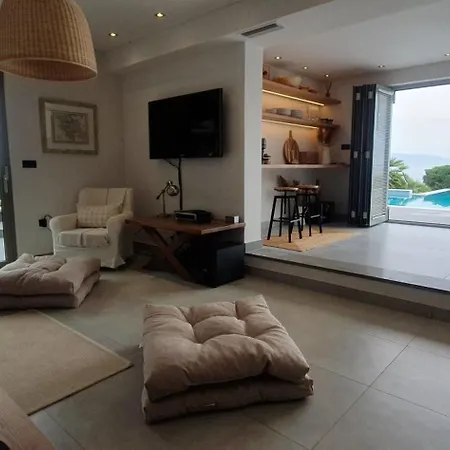 Soligia Helios Pefkali