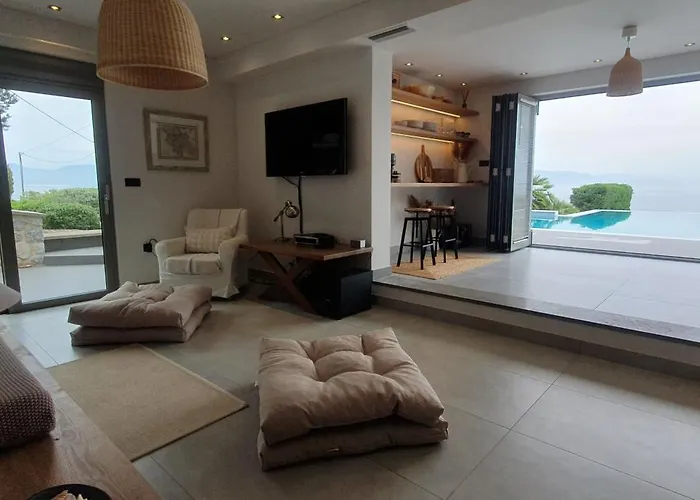 Soligia Helios Pefkali